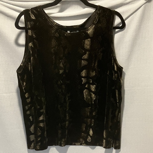 Leslie Fay Tops - Leslie Fay Black and Gold Tank Top
